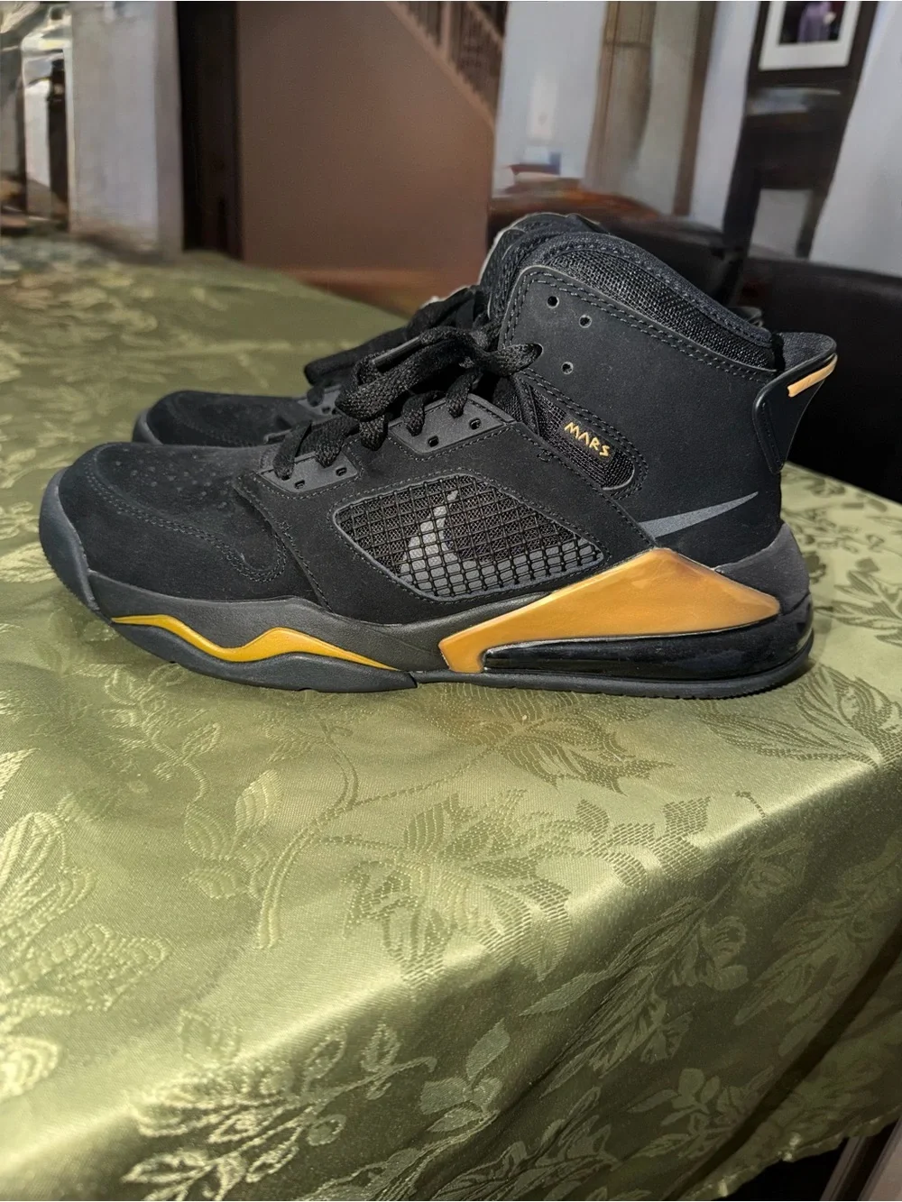 Men's JORDAN MARS  'BLACK GOLD'